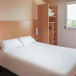Ibis Pays De Somme Hotel Albert
