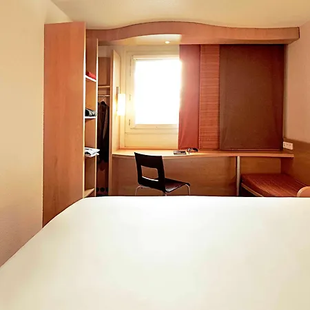 Ibis Pays De Somme Hotel