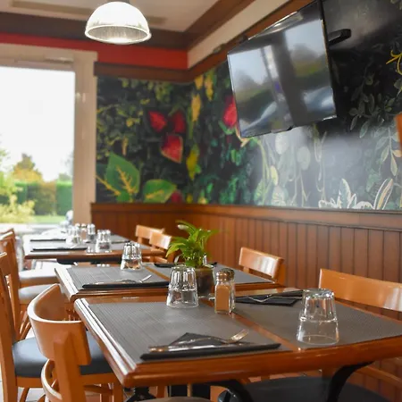 Ibis Pays De Somme Hotell