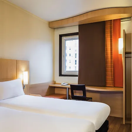 Hotel Ibis Pays De Somme Albert