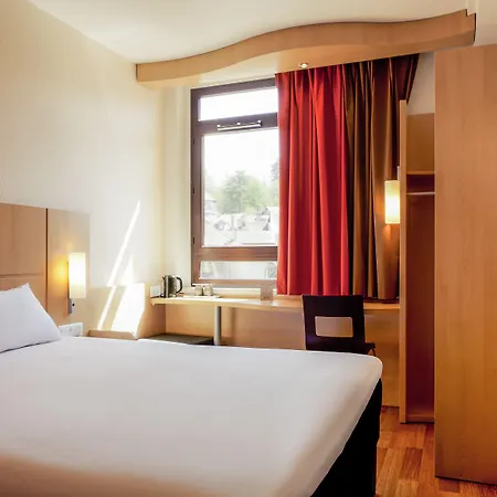 Hotel Ibis Pays De Somme 3*