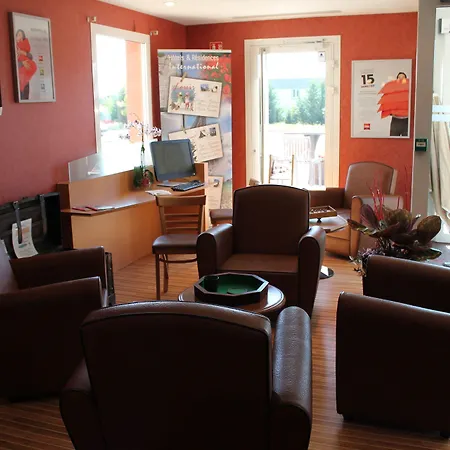 Ibis Pays De Somme Hotel 3*