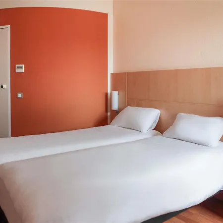 Ibis Pays De Somme