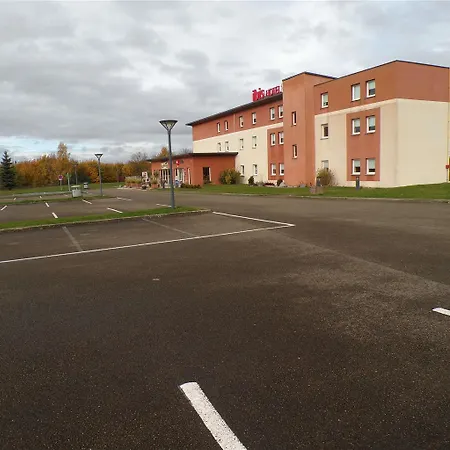 Ibis Pays De Somme 3* Albert