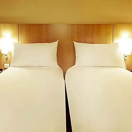 Ibis Pays De Somme Hotel Albert