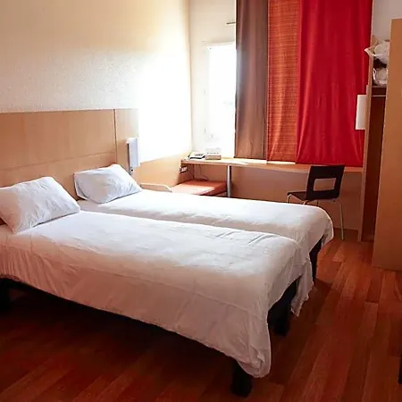 Hotel Ibis Pays De Somme