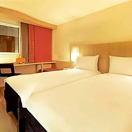 Ibis Pays De Somme 3*