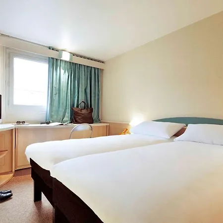 Ibis Pays De Somme 3*