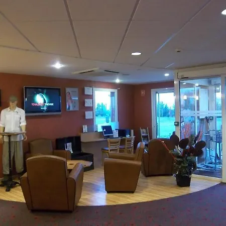 Ibis Pays De Somme 3* Albert