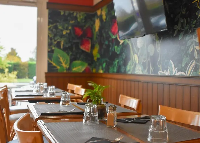 Ibis Pays De Somme Hotel