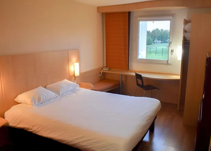 Ibis Pays De Somme Hotel