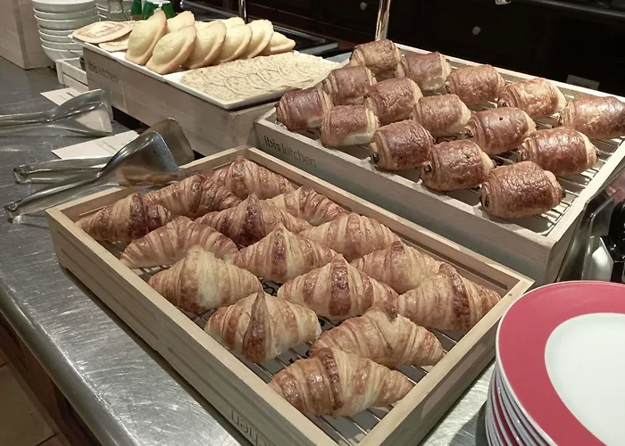 Ibis Pays De Somme Hotel 3*