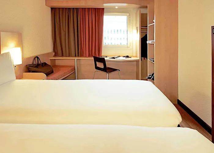 Ibis Pays De Somme 3* Albert