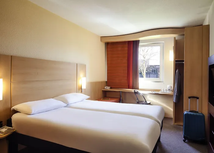 Hotel Ibis Pays De Somme Albert