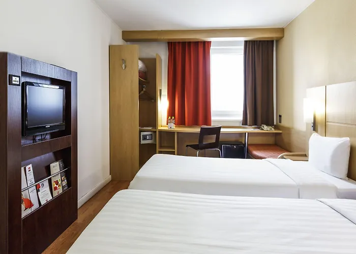 Ibis Pays De Somme 3*