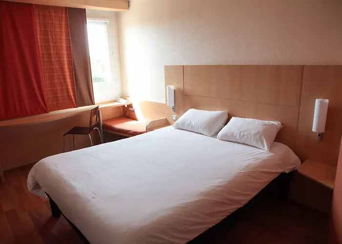 Hotel Ibis Pays De Somme Albert