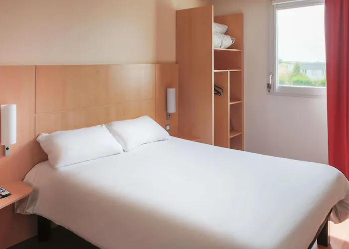 Ibis Pays De Somme 3* Albert