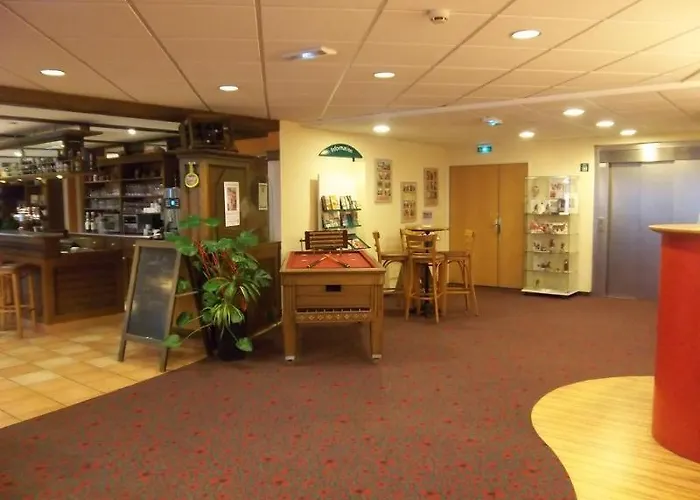 Ibis Pays De Somme Hotel 3*